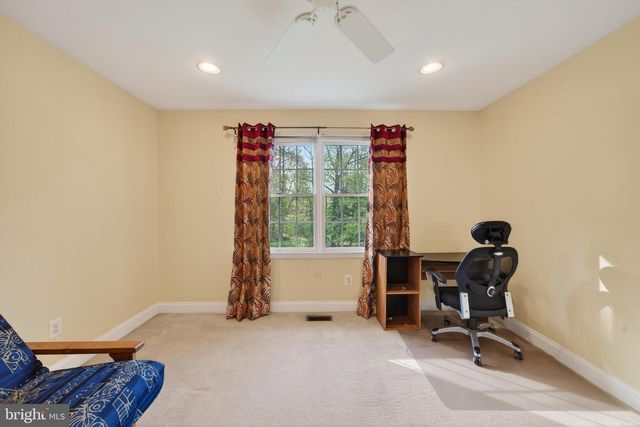 70 GARLAND CT, Phoenixville, PA 19460