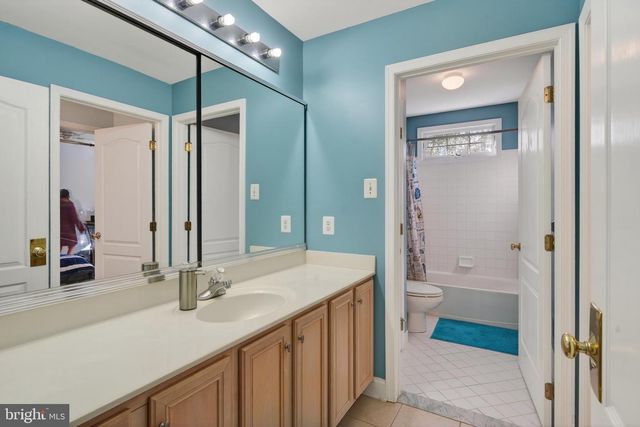 70 GARLAND CT, Phoenixville, PA 19460