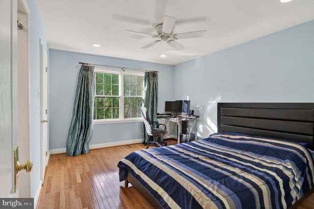 70 GARLAND CT, Phoenixville, PA 19460