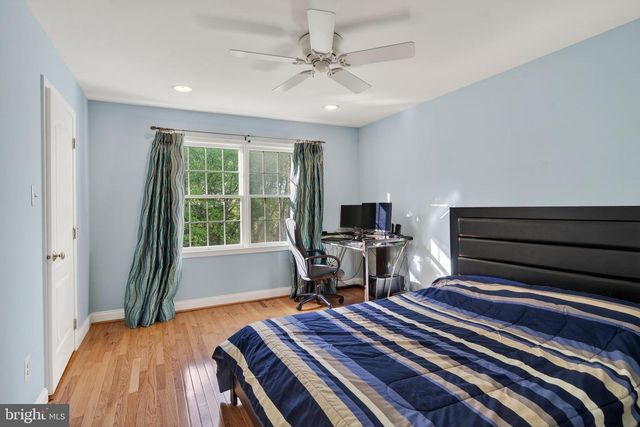 70 GARLAND CT, Phoenixville, PA 19460