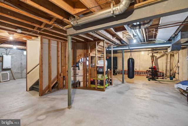 70 GARLAND CT, Phoenixville, PA 19460