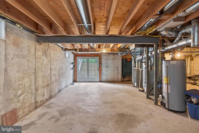 70 GARLAND CT, Phoenixville, PA 19460