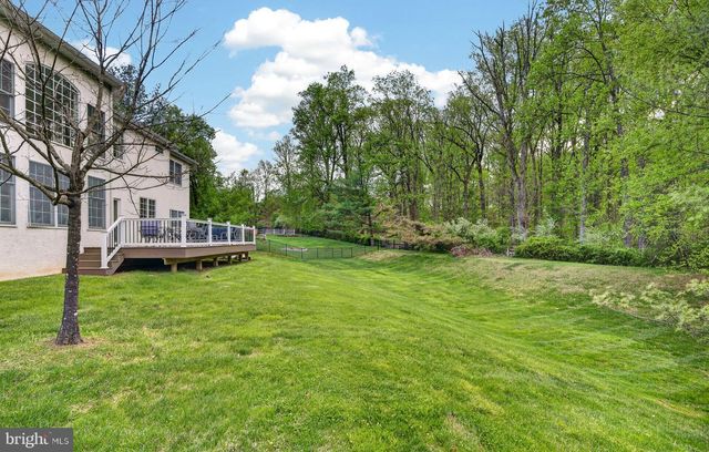 70 GARLAND CT, Phoenixville, PA 19460