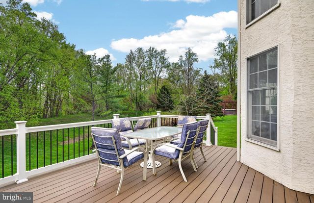 70 GARLAND CT, Phoenixville, PA 19460