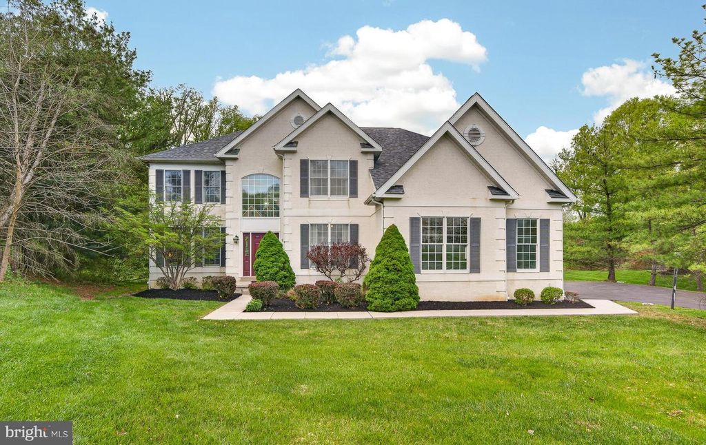 70 GARLAND CT, Phoenixville, PA 19460