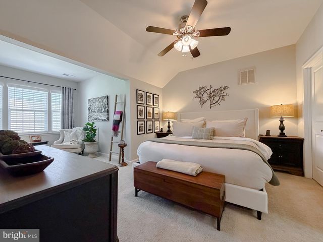 6 MUSTANG DR, La Plata, MD 20646