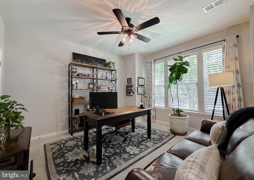 Image 11 of property listing at 6 MUSTANG DR, La Plata, MD 20646