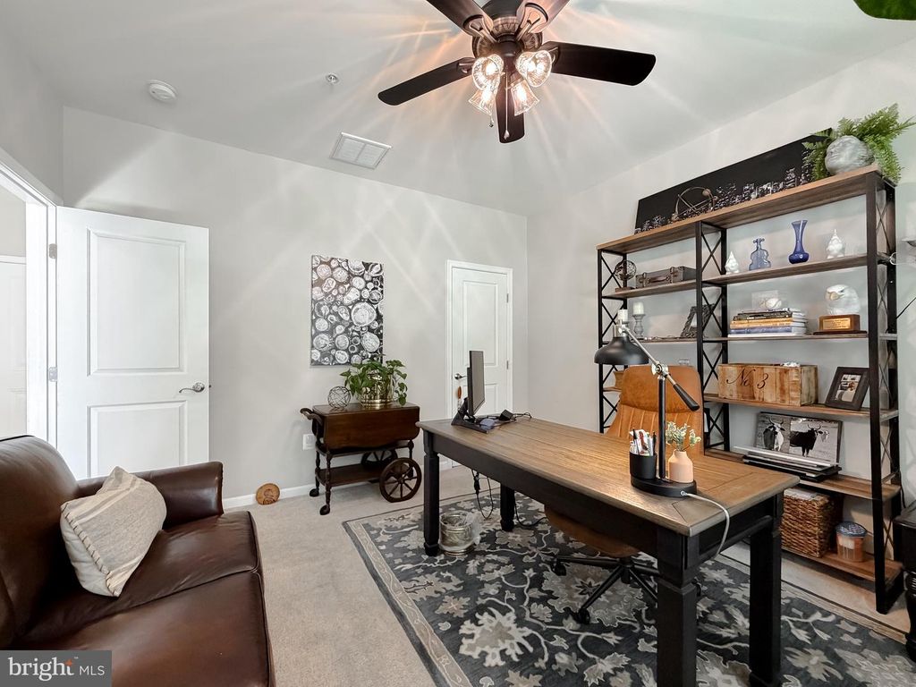 Image 14 of property listing at 6 MUSTANG DR, La Plata, MD 20646