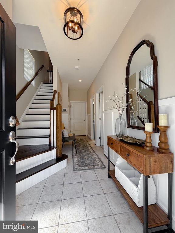 Image 15 of property listing at 6 MUSTANG DR, La Plata, MD 20646