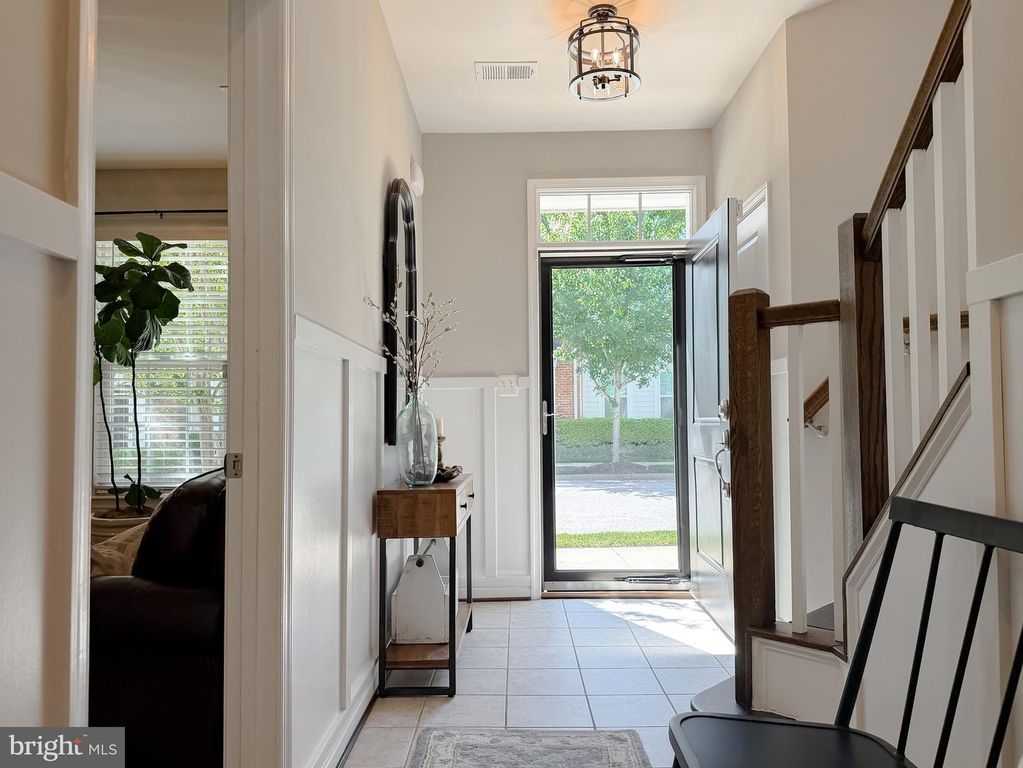 Image 19 of property listing at 6 MUSTANG DR, La Plata, MD 20646