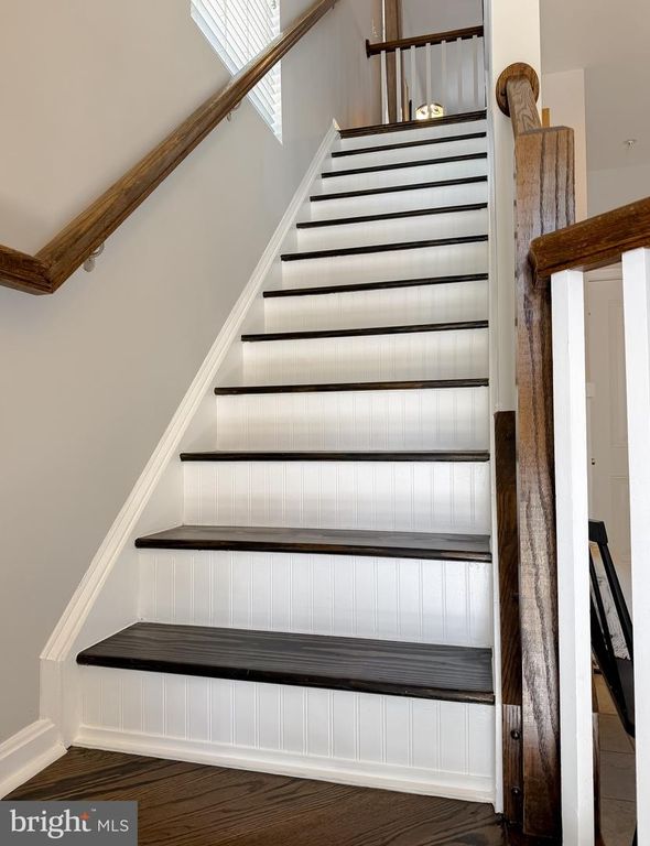 Image 21 of property listing at 6 MUSTANG DR, La Plata, MD 20646