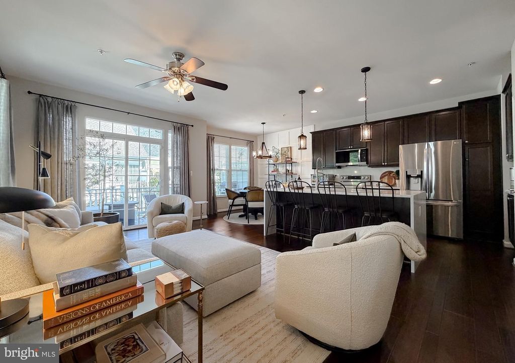 Image 22 of property listing at 6 MUSTANG DR, La Plata, MD 20646