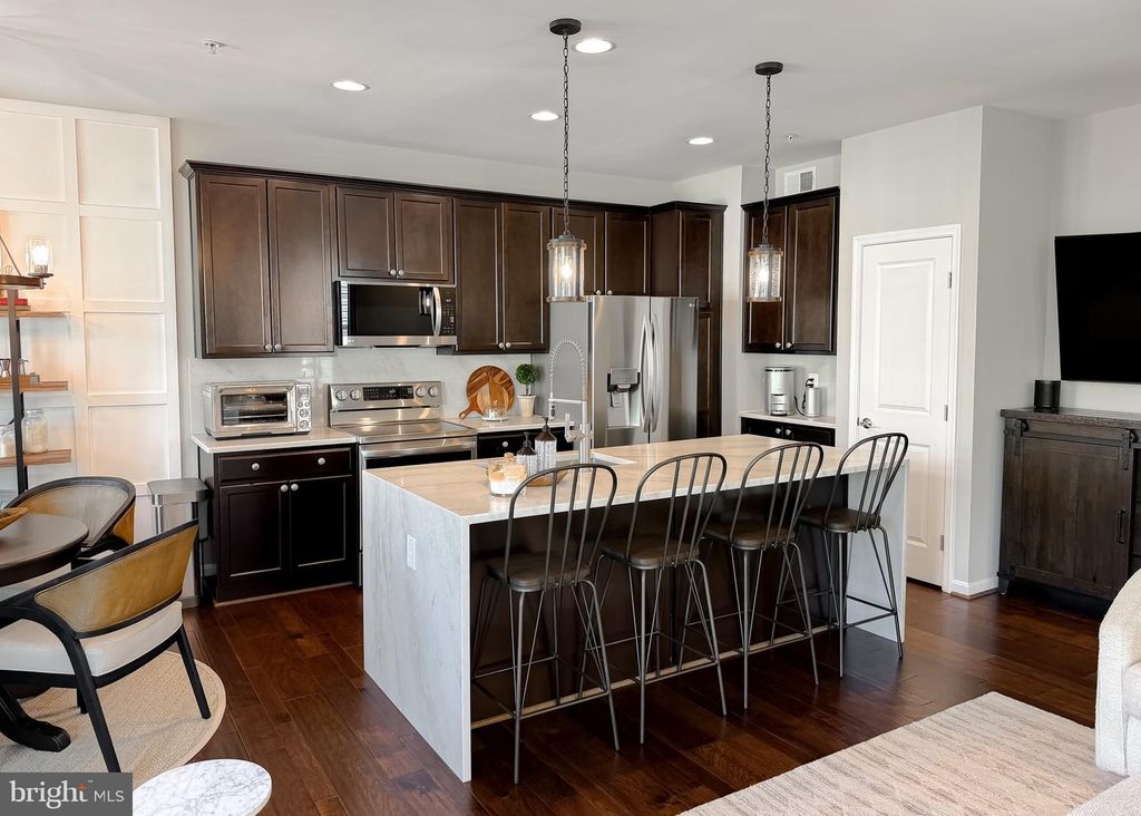 Image 29 of property listing at 6 MUSTANG DR, La Plata, MD 20646
