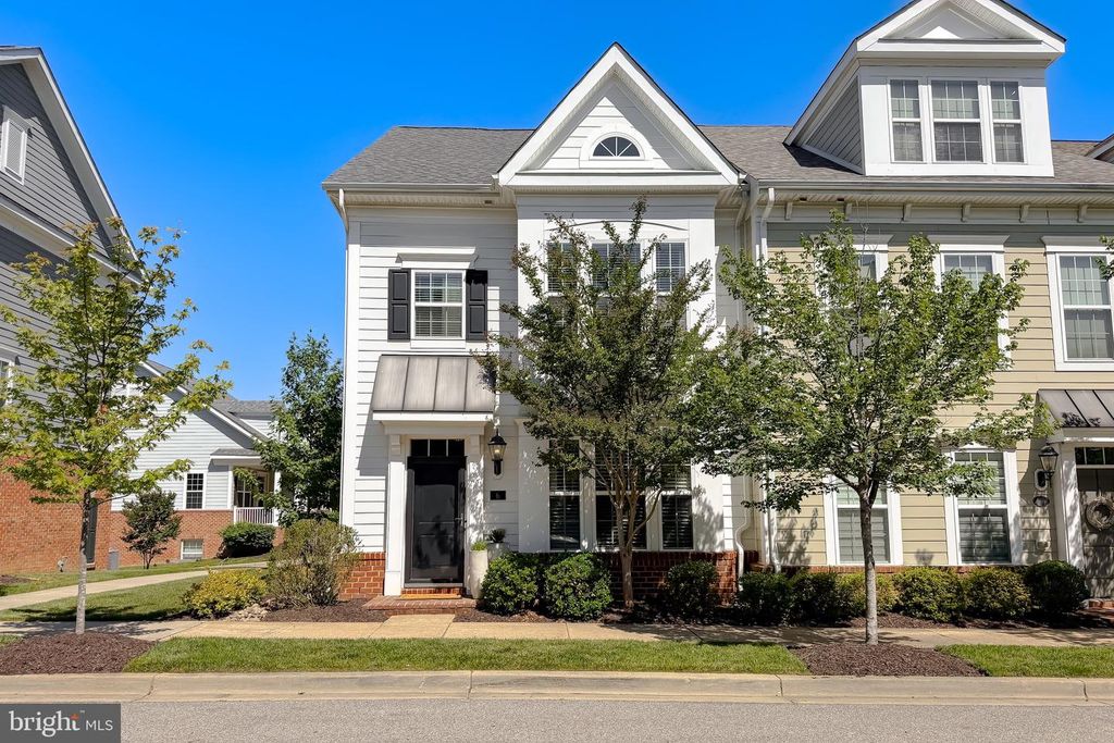 Image 6 of property listing at 6 MUSTANG DR, La Plata, MD 20646