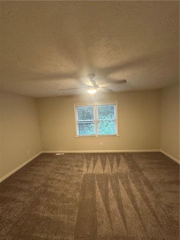 810 Victoria Place, Woodstock, GA 30189