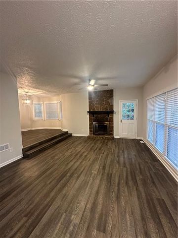 810 Victoria Place, Woodstock, GA 30189