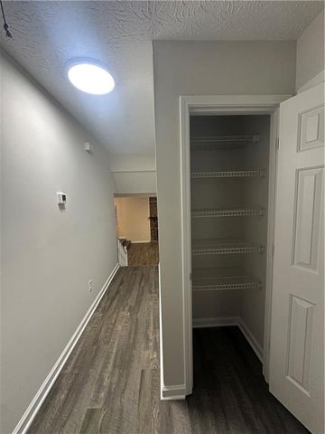 810 Victoria Place, Woodstock, GA 30189