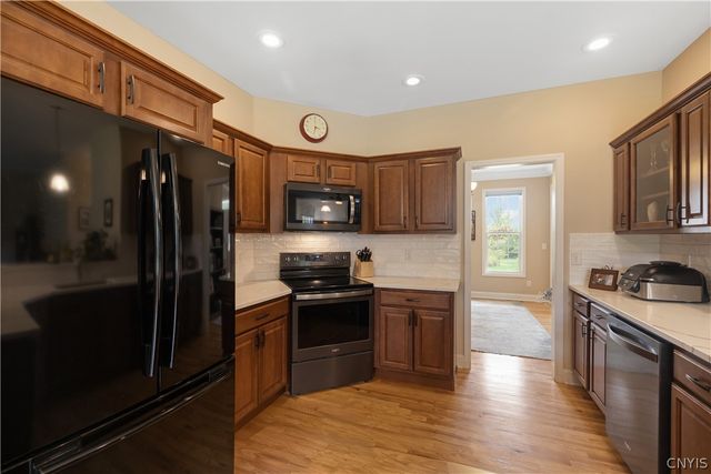 4789 Verplank Road, Clay, NY 13041