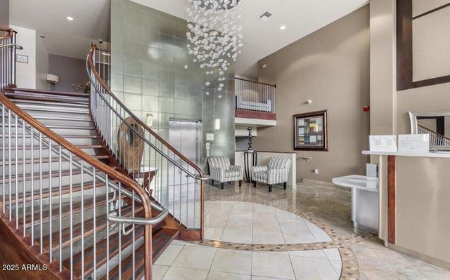 945 E Playa Del Norte Drive 2005, Tempe, AZ 85288