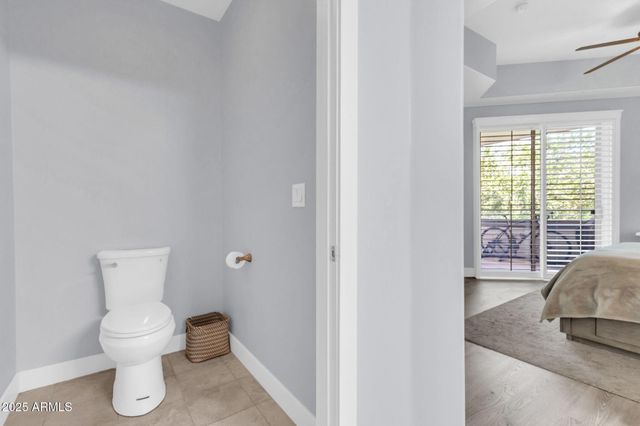 945 E Playa Del Norte Drive 2005, Tempe, AZ 85288