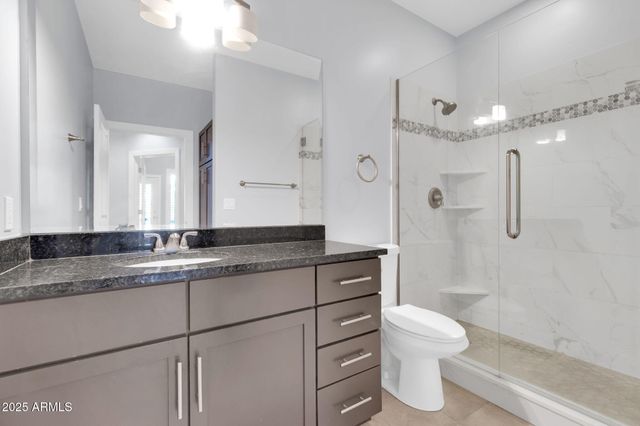 945 E Playa Del Norte Drive 2005, Tempe, AZ 85288