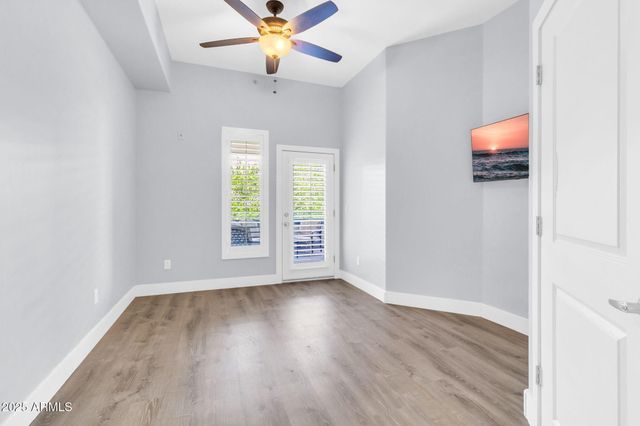 945 E Playa Del Norte Drive 2005, Tempe, AZ 85288