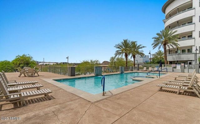 945 E Playa Del Norte Drive 2005, Tempe, AZ 85288