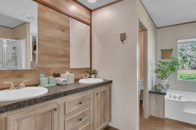 8876 N CR 136, Overton, TX 75684