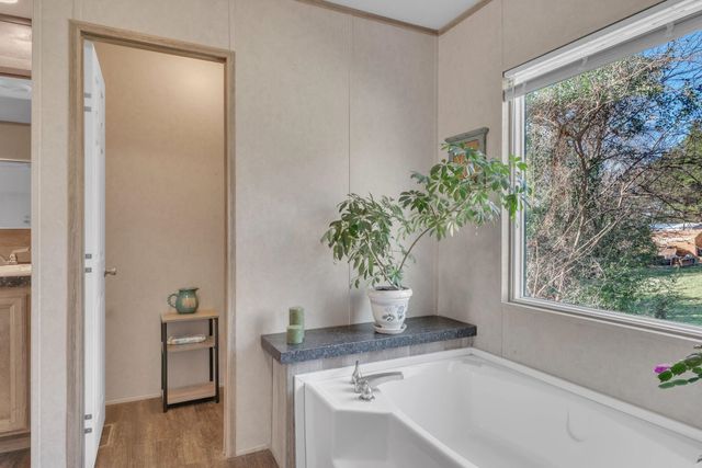 8876 N CR 136, Overton, TX 75684