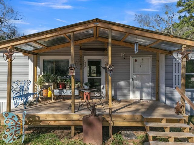 8876 N CR 136, Overton, TX 75684