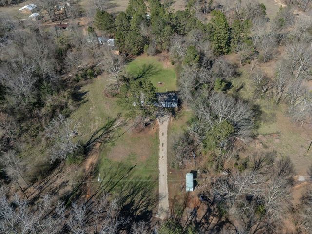 8876 N CR 136, Overton, TX 75684