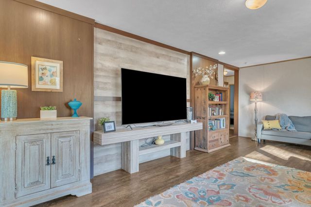 8876 N CR 136, Overton, TX 75684