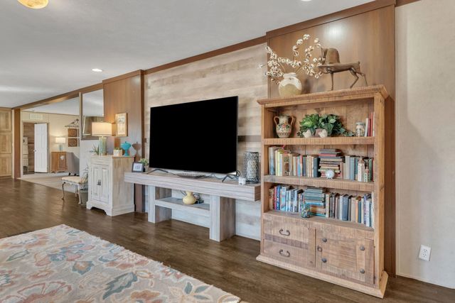 8876 N CR 136, Overton, TX 75684