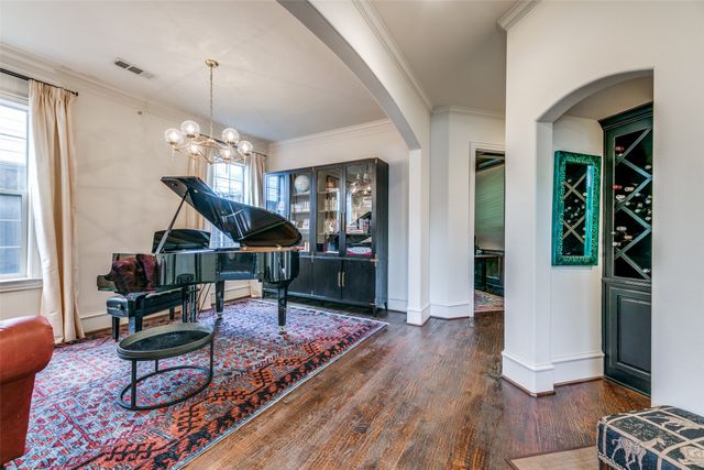 6363 Vanderbilt Avenue, Dallas, TX 75214