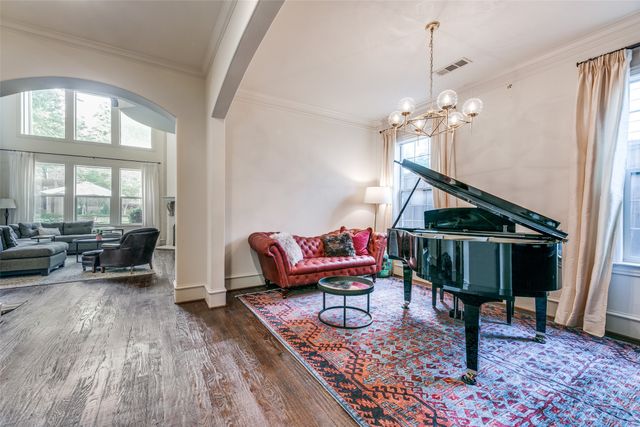 6363 Vanderbilt Avenue, Dallas, TX 75214