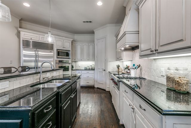 6363 Vanderbilt Avenue, Dallas, TX 75214