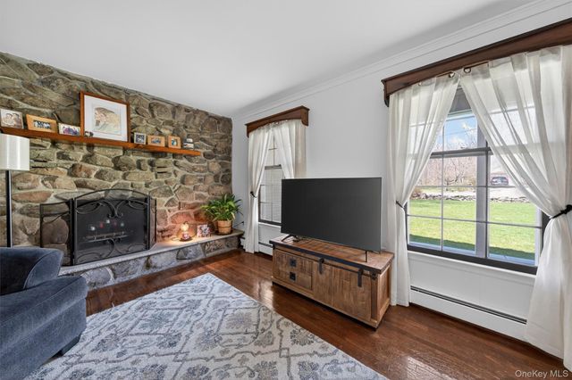 27 Sylvia Street, Newburgh, NY 12550