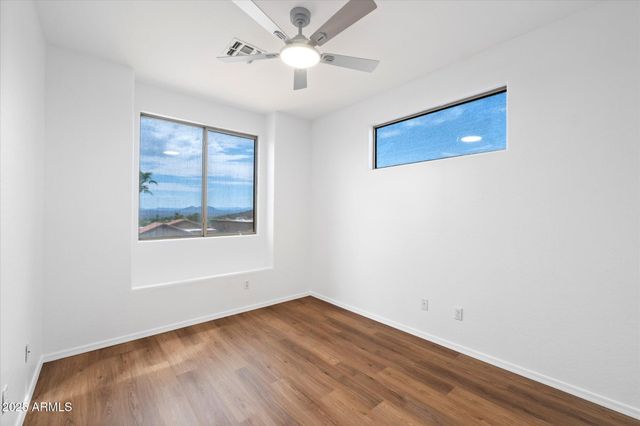 14046 N EDGEWORTH Drive B, Fountain Hills, AZ 85268