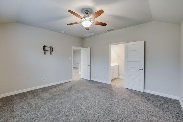 1704 Battery Park Drive, Alvarado, TX 76009