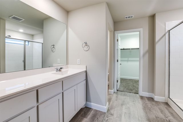 1704 Battery Park Drive, Alvarado, TX 76009