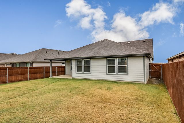 1704 Battery Park Drive, Alvarado, TX 76009