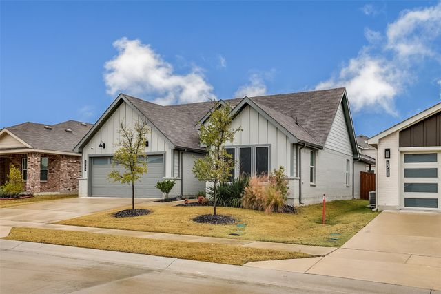1704 Battery Park Drive, Alvarado, TX 76009