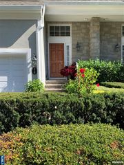 120 Greenway, Montvale, NJ 07645