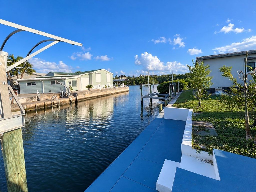 6925 W BAYOU LANE, BRADENTON, FL 34207 — photo 3