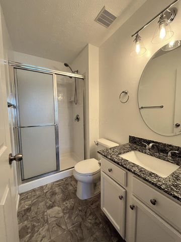 8700 Pennycress Lane, Lewis Center, OH 43035