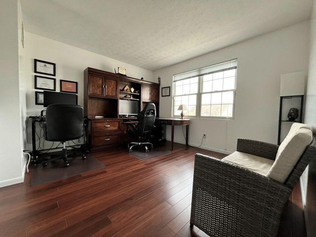 8700 Pennycress Lane, Lewis Center, OH 43035