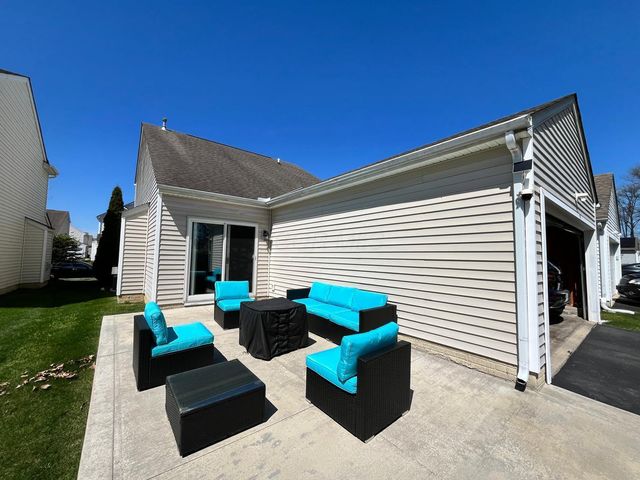 8700 Pennycress Lane, Lewis Center, OH 43035