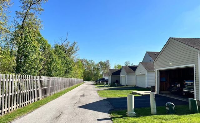 8700 Pennycress Lane, Lewis Center, OH 43035