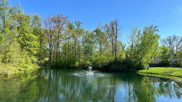 8700 Pennycress Lane, Lewis Center, OH 43035