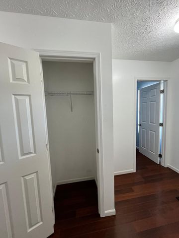 8700 Pennycress Lane, Lewis Center, OH 43035
